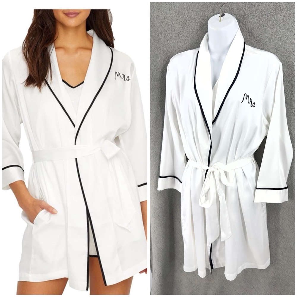 Kate Spade MRS Short Robe Women Size Medium Wedding Bachelorette Honeymoon Bride